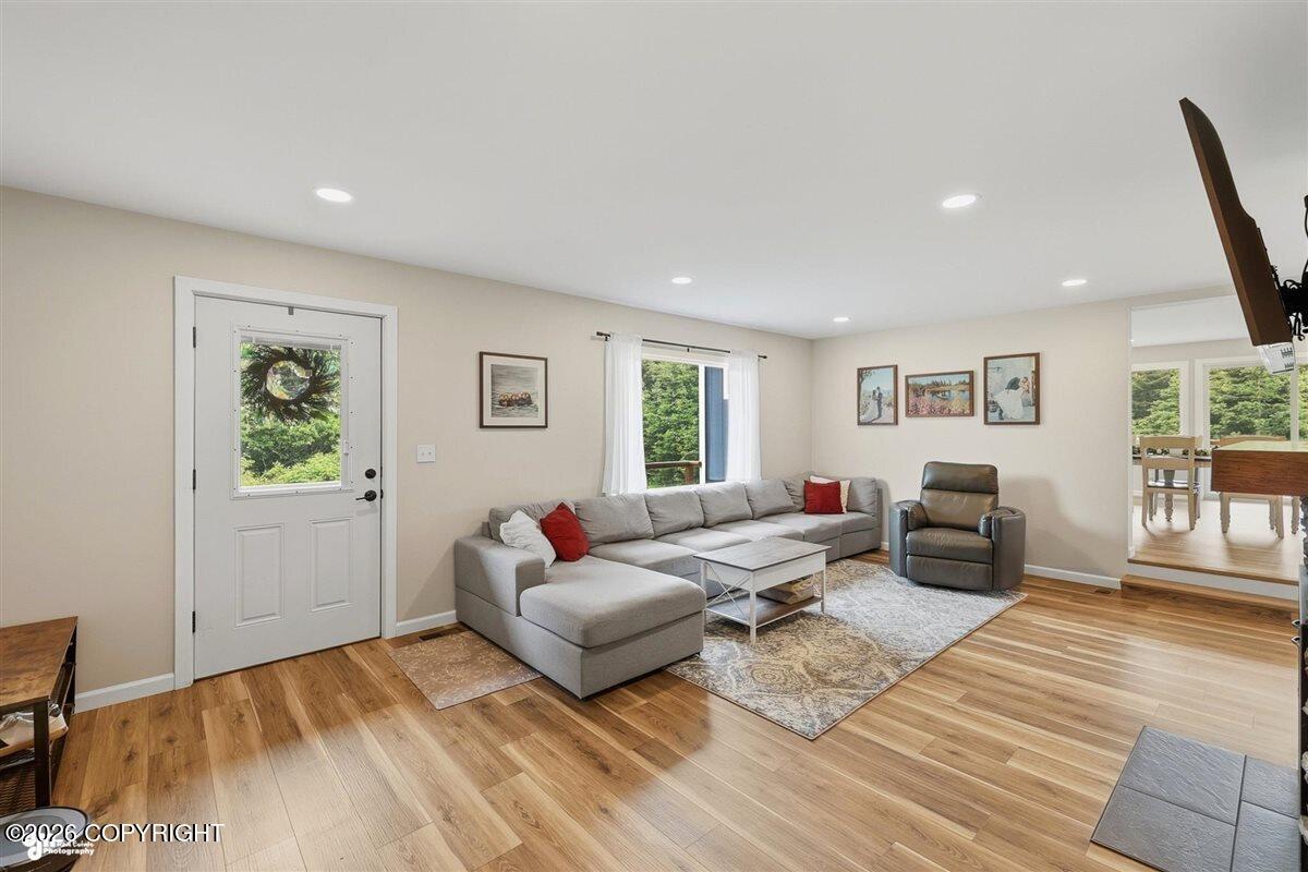 64435 Diamond Ridge Road Property Photo 4
