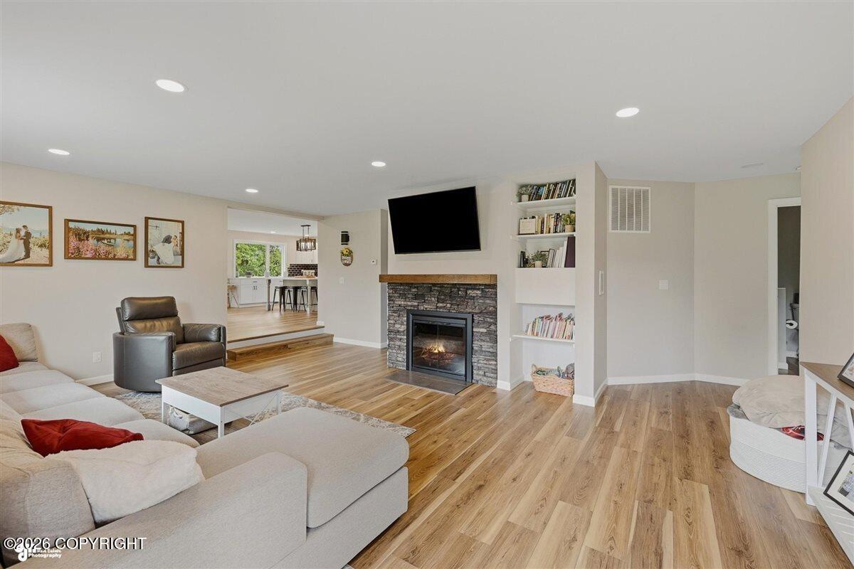 64435 Diamond Ridge Road Property Photo 5