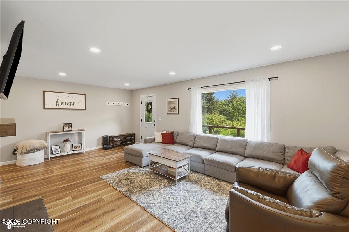 64435 Diamond Ridge Road Property Photo 7