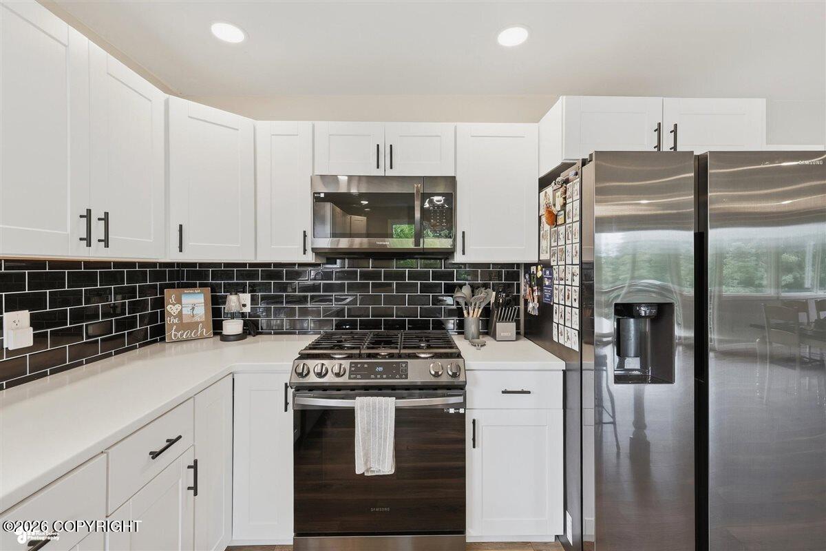 64435 Diamond Ridge Road Property Photo 15
