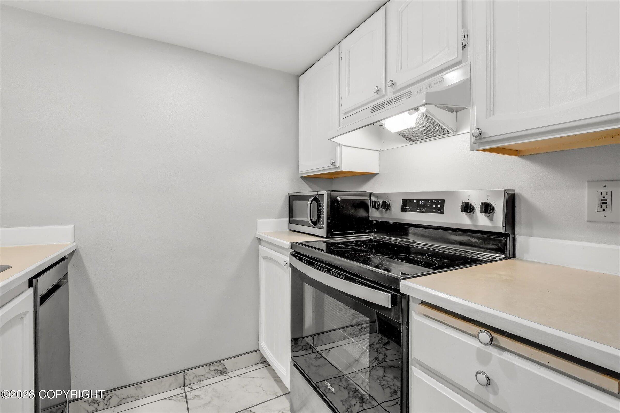 9625 Independence Drive #c106 Property Photo 6