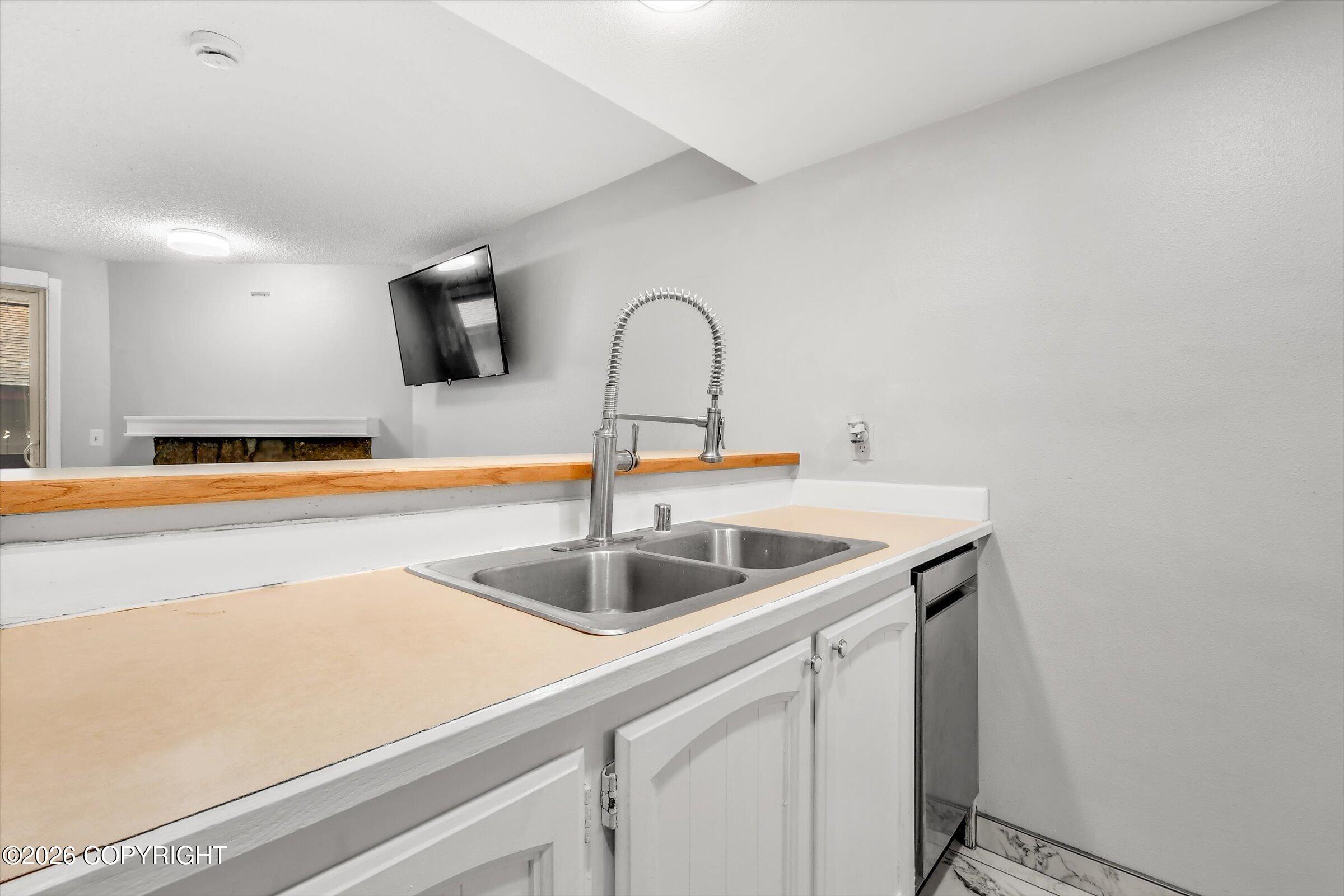 9625 Independence Drive #c106 Property Photo 7