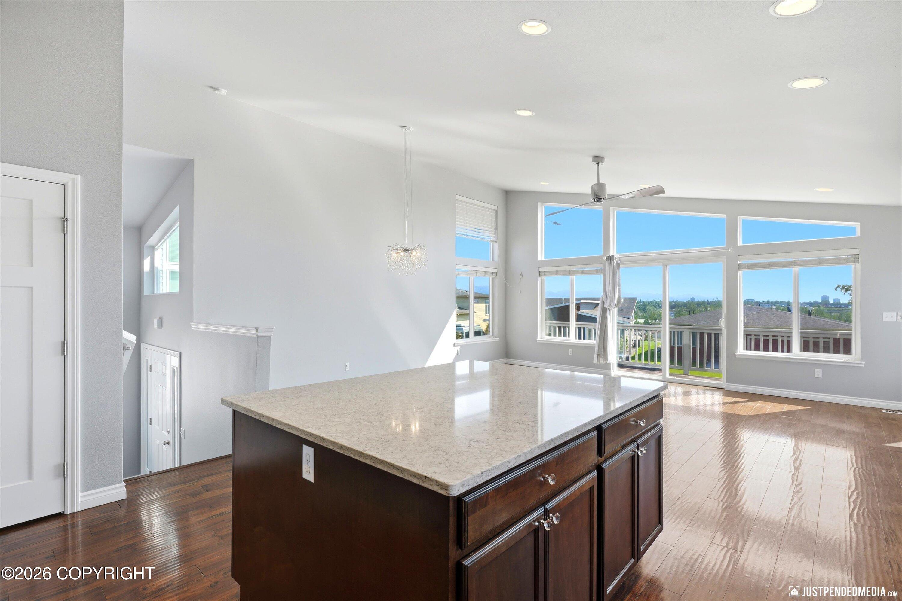 1201 Northpointe Bluff Drive Property Photo 13