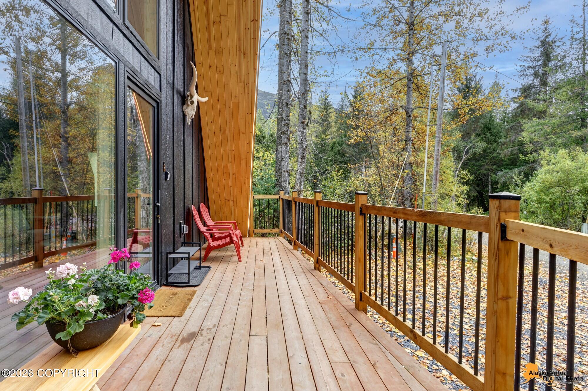 186 Banff Circle Property Photo 3