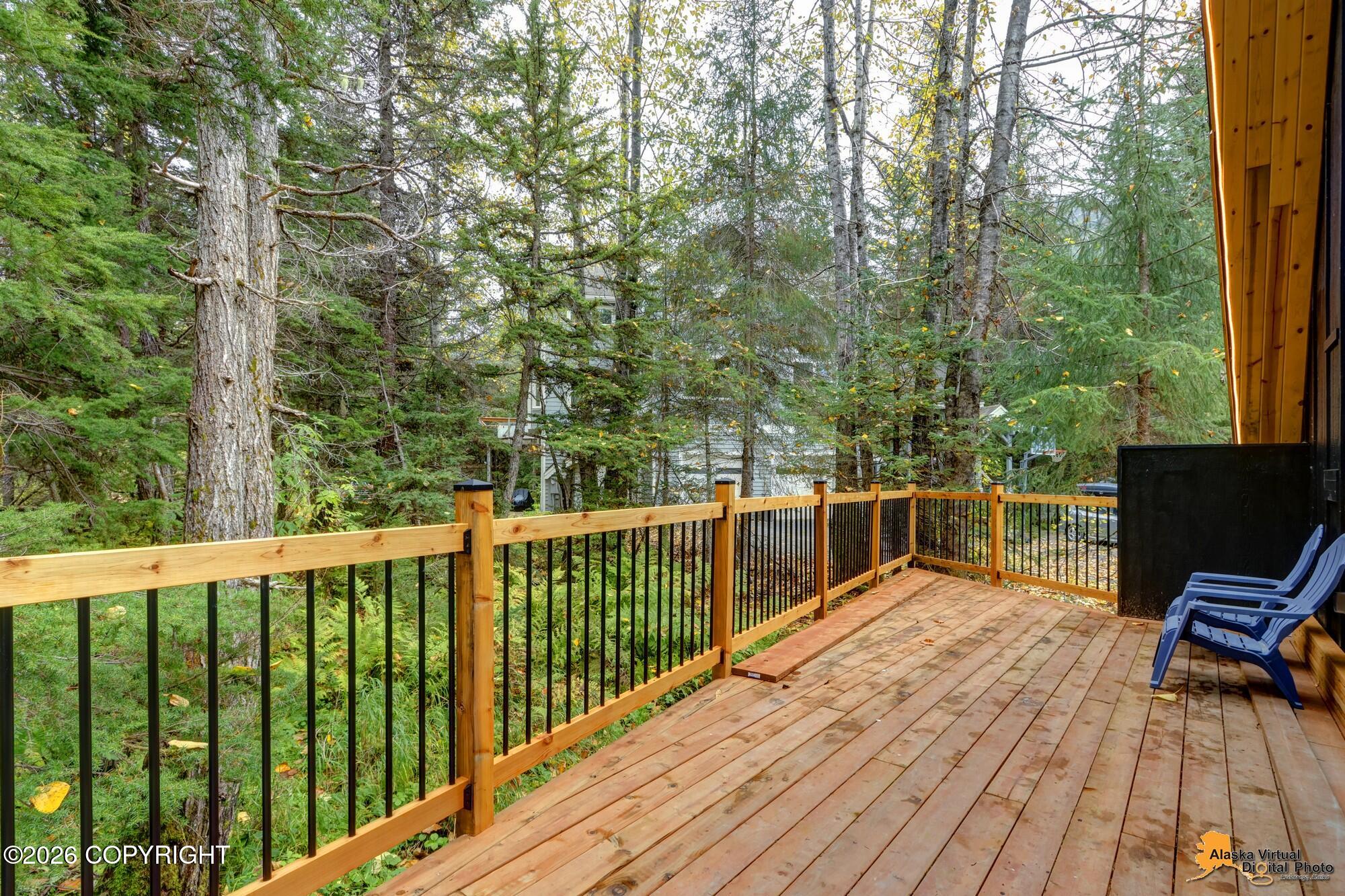 186 Banff Circle Property Photo 5