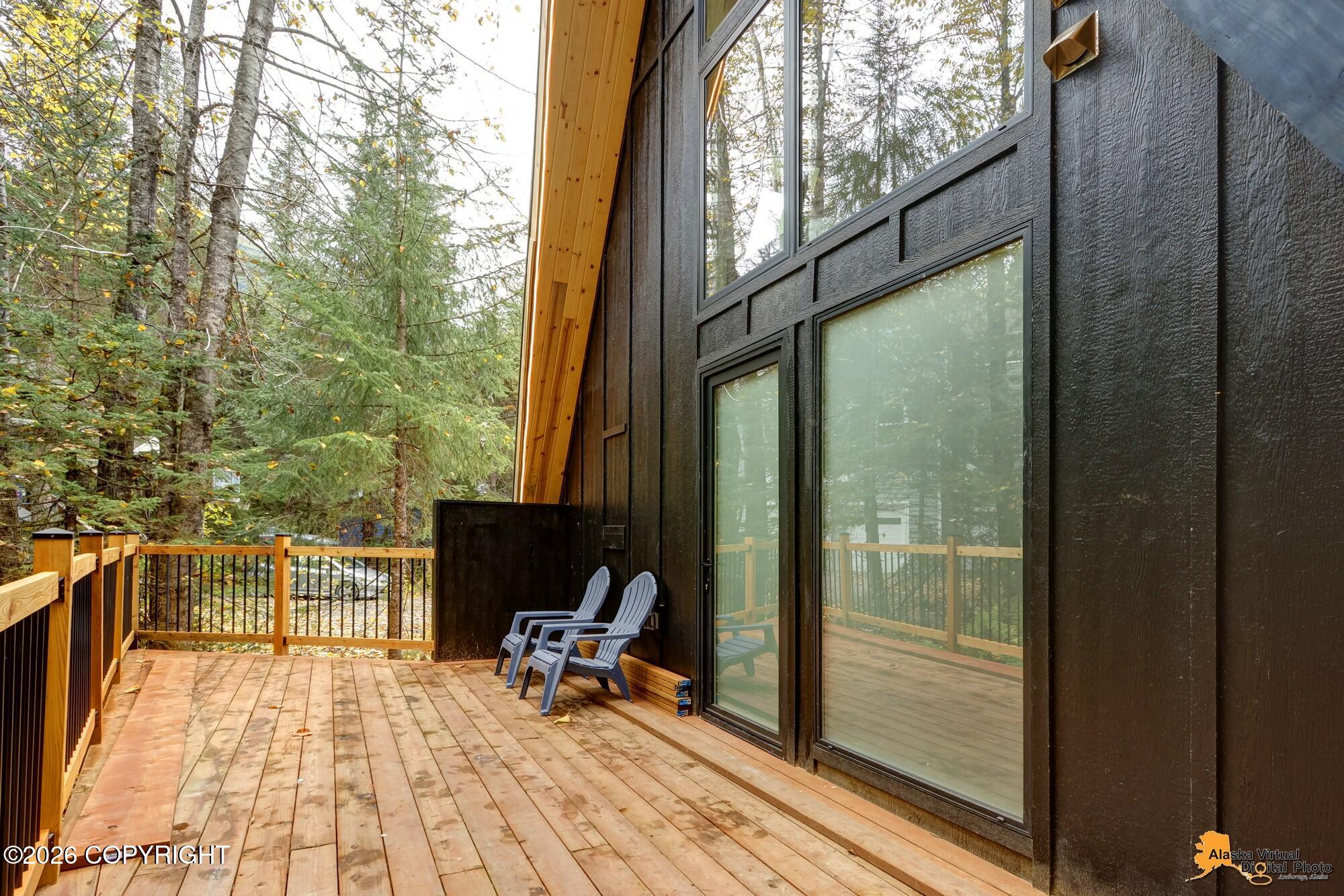 186 Banff Circle Property Photo 8