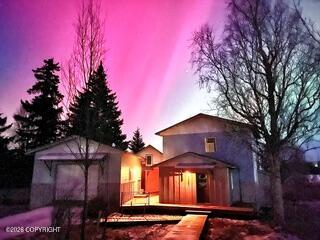 1241 Iris Court Property Photo 2
