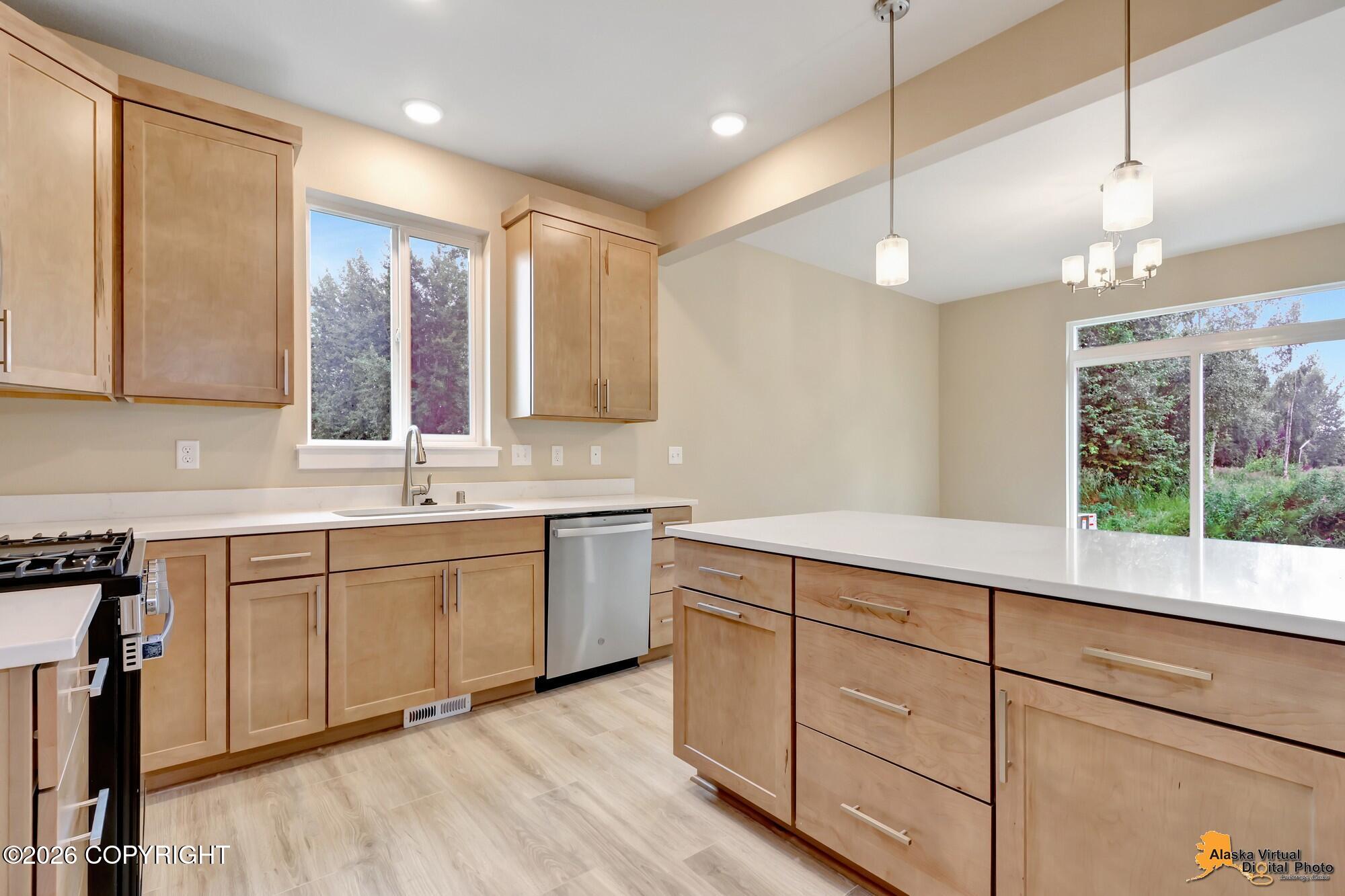 5998 Takotna Loop Property Photo 6