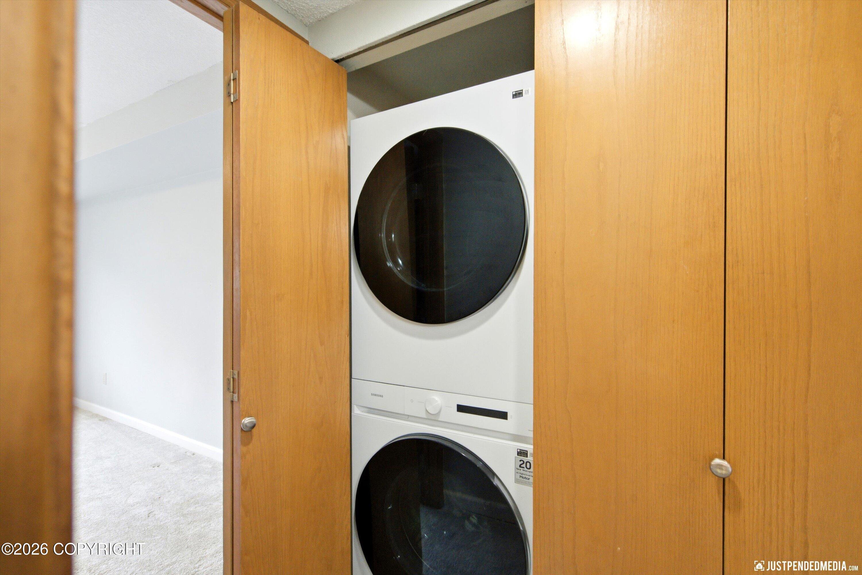 9715 Independence Drive #b101 Property Photo 11