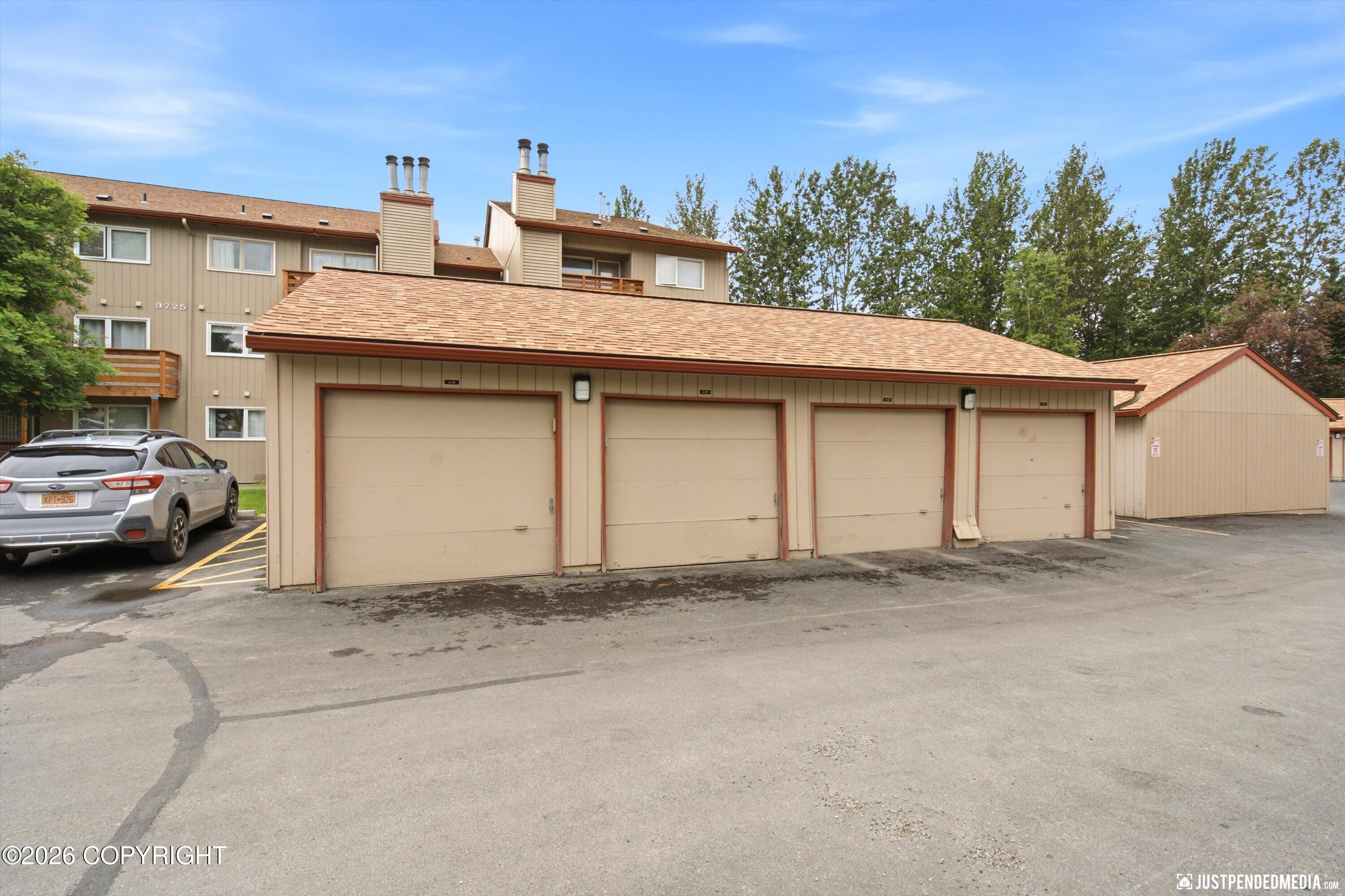 9715 Independence Drive #b101 Property Photo 13