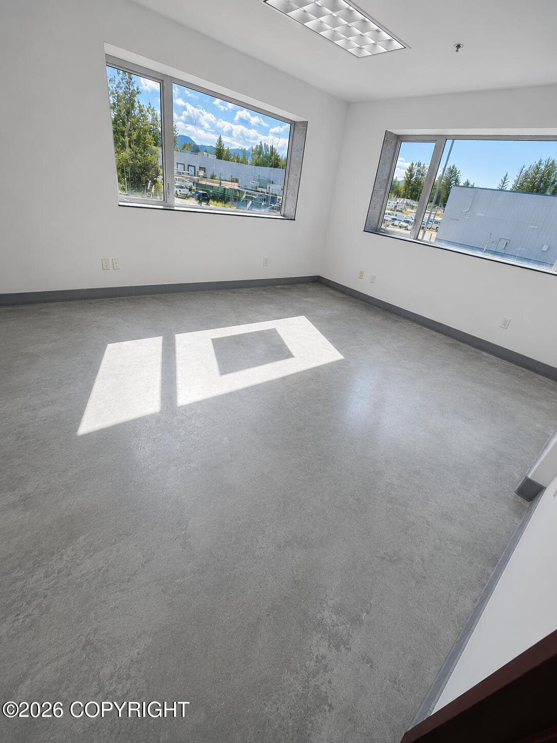 8111 Dimond Hook Drive Property Photo 11