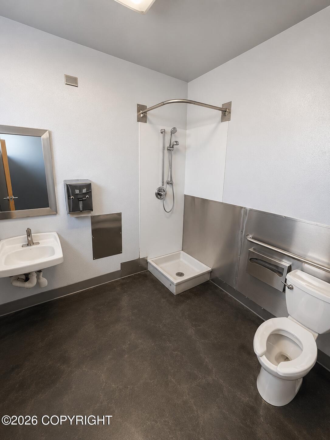 8111 Dimond Hook Drive Property Photo 13