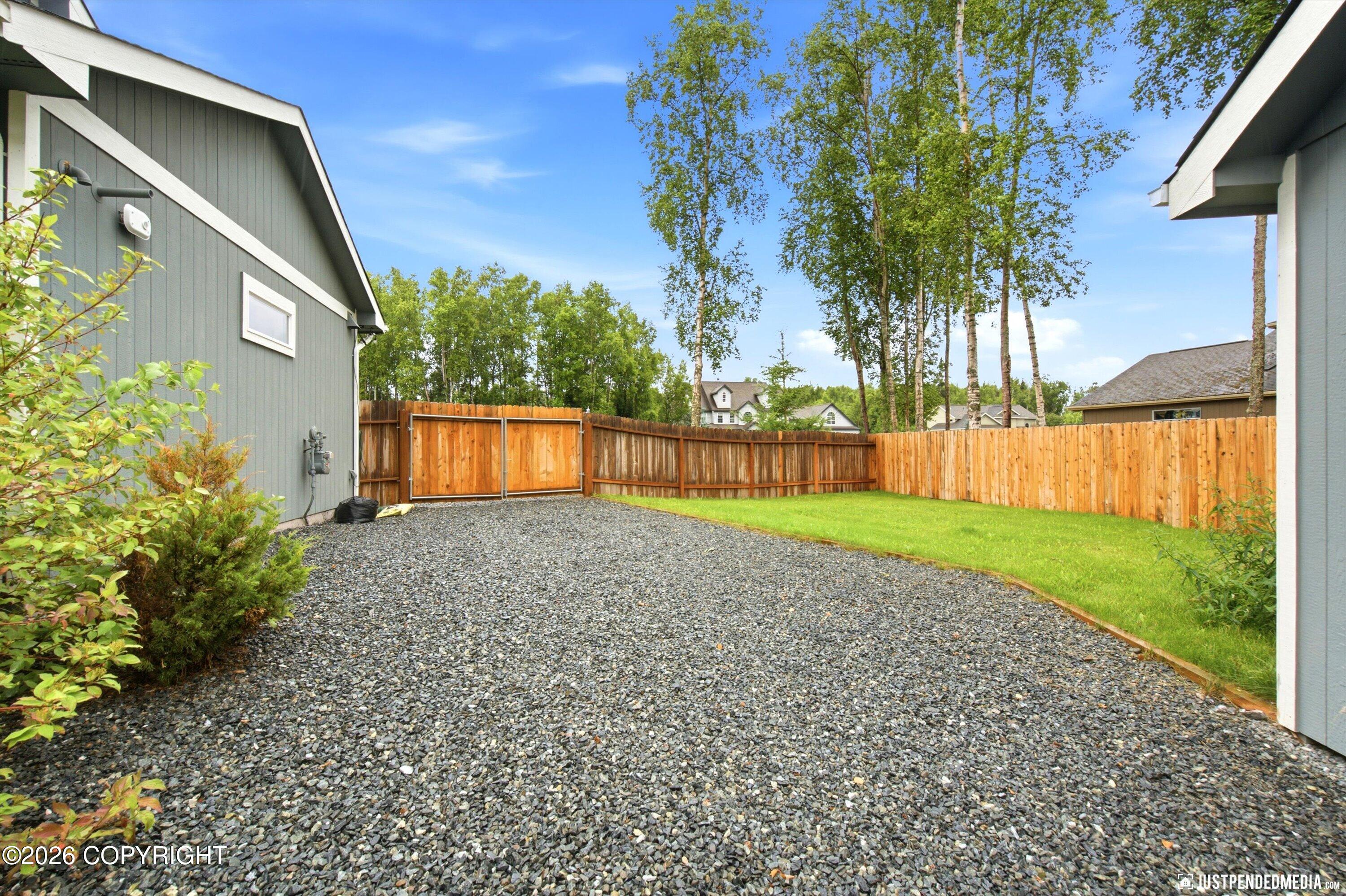 22502 Sambar Loop Property Photo 39