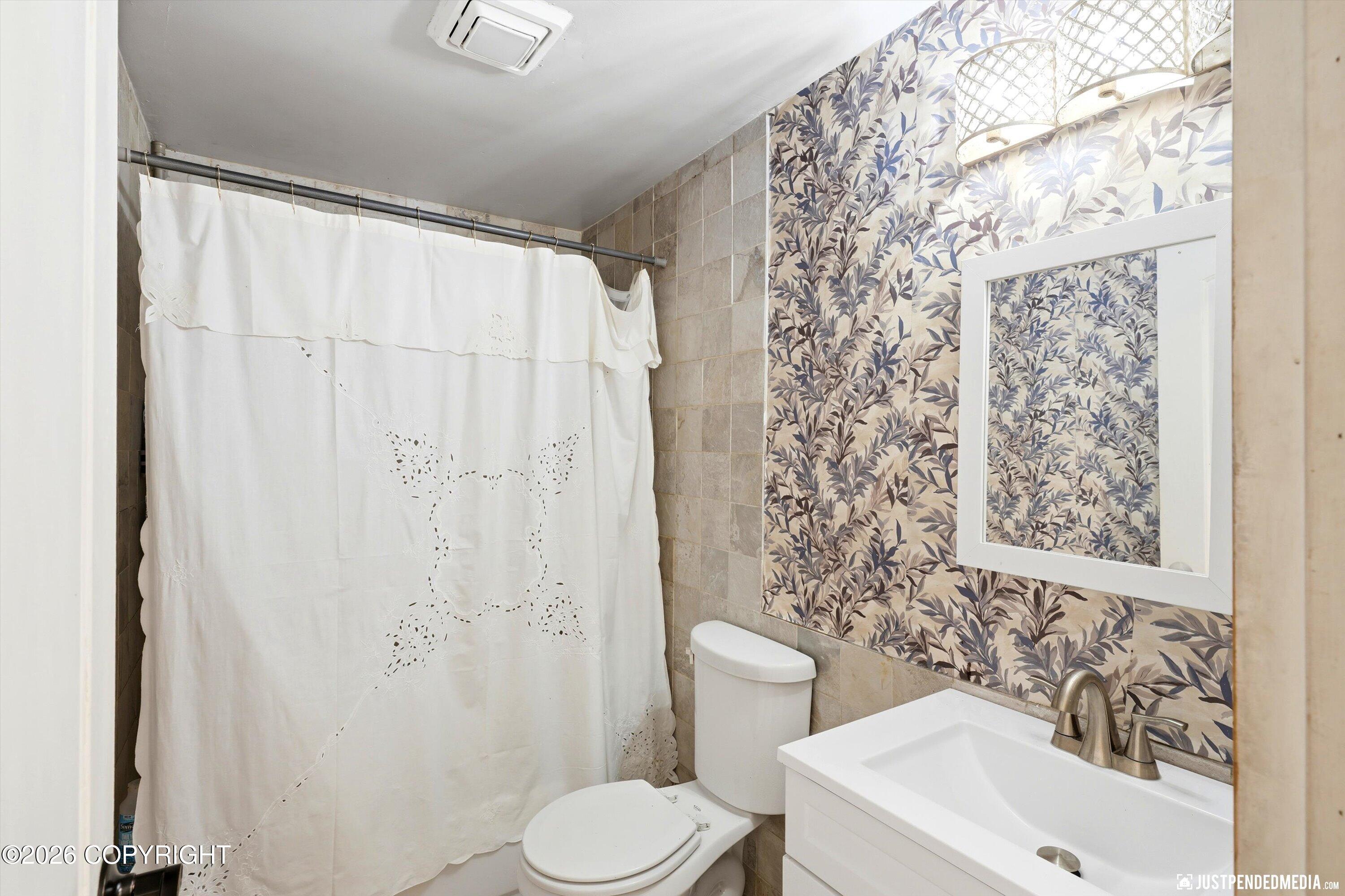 5916 Winding Way Property Photo 22