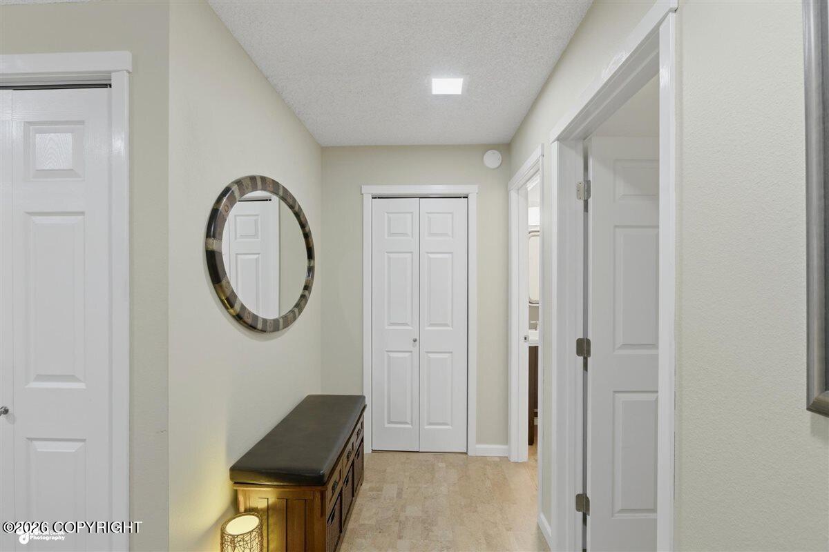 6604 Lakeway Drive Property Photo 3