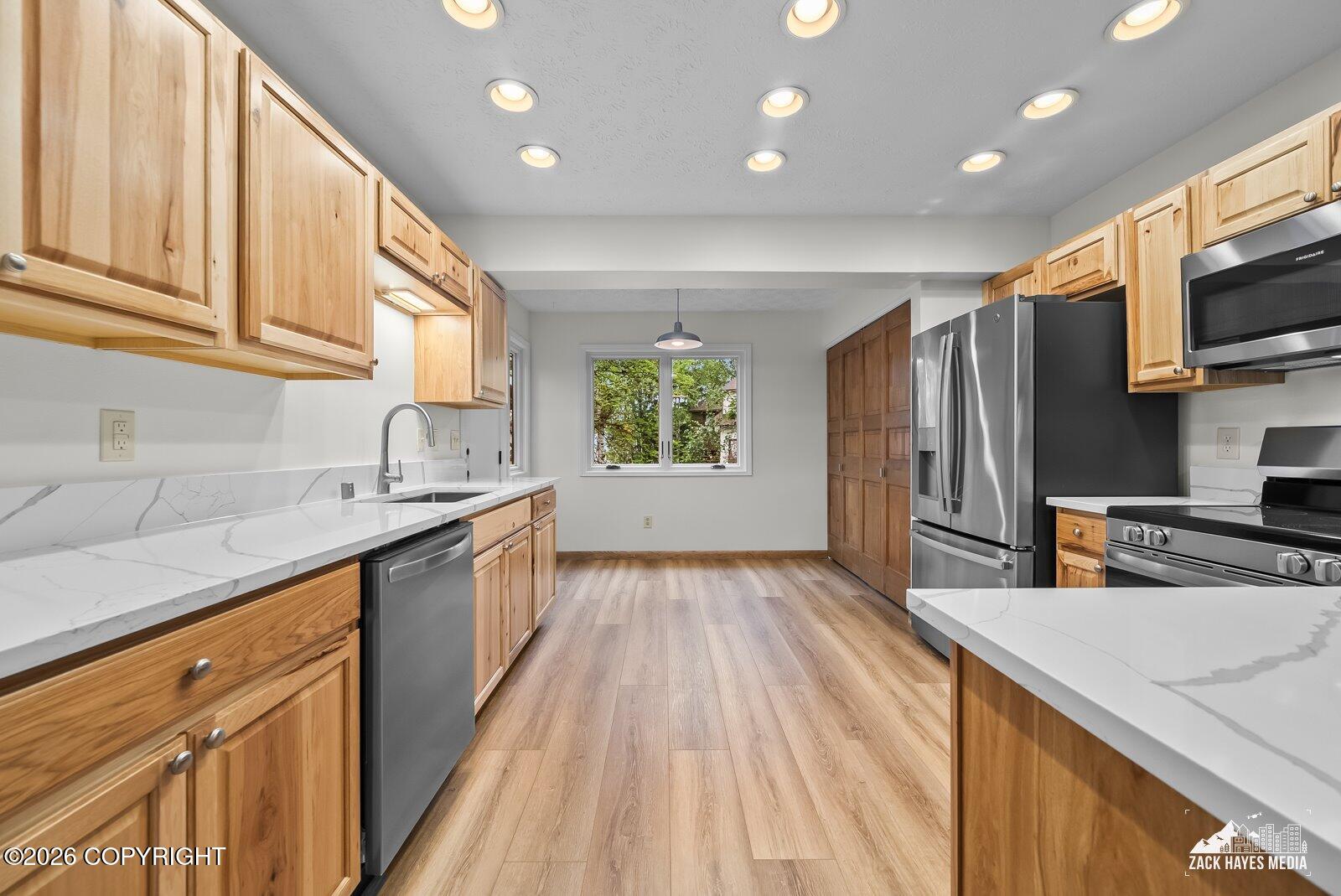 6734 Lunar Drive #g2 Property Photo 9