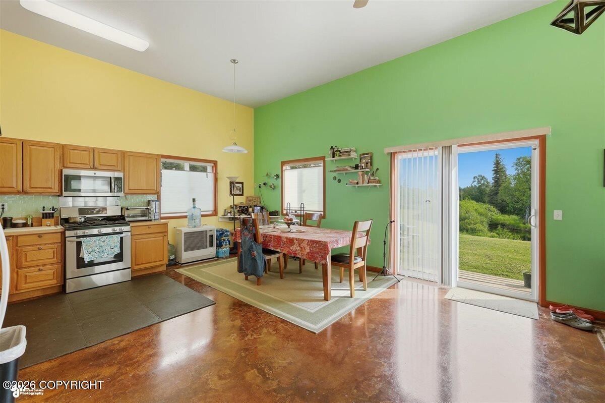 21045 Starlight Street Property Photo 8