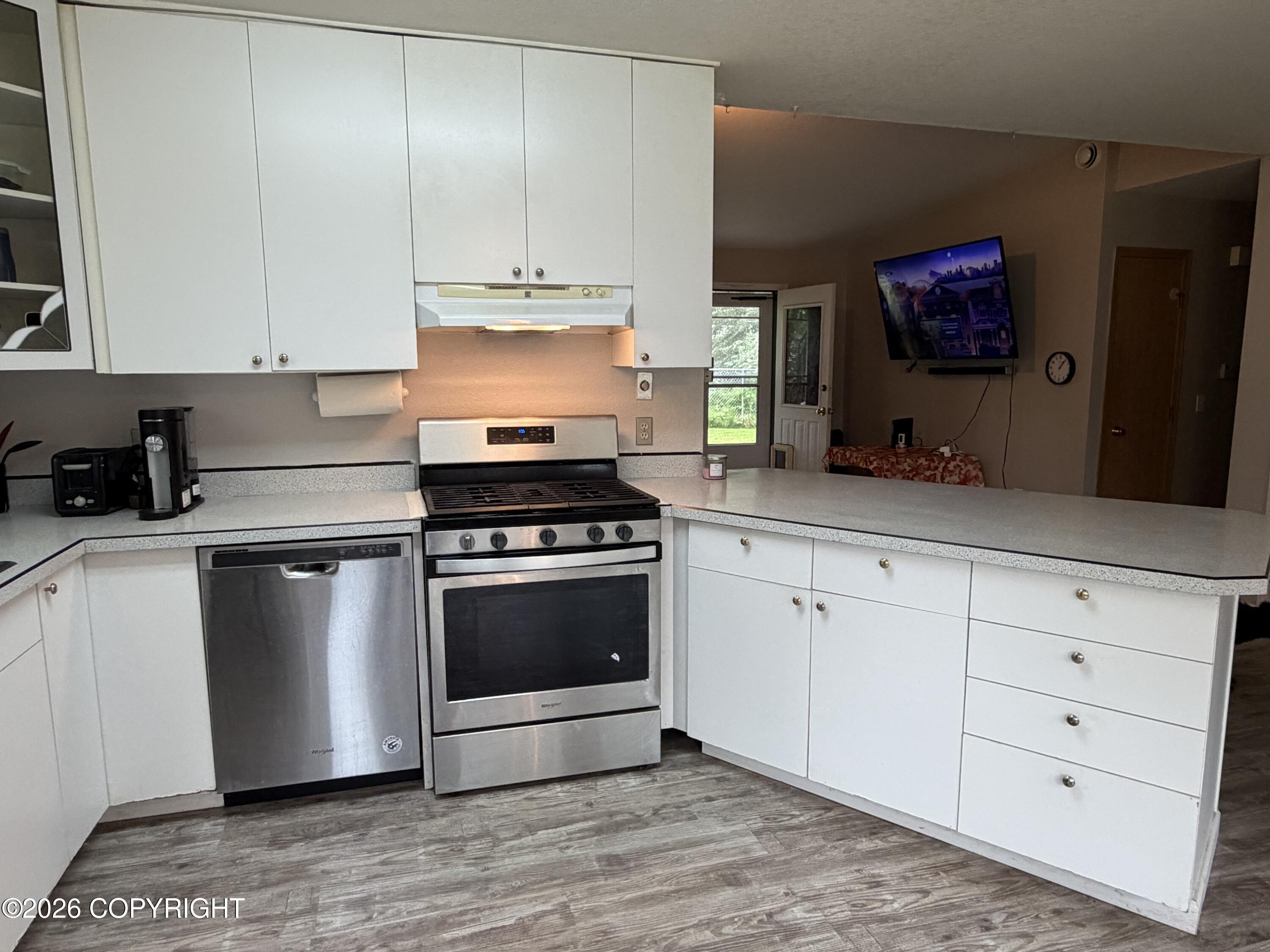 1101 Oak Avenue Property Photo 4