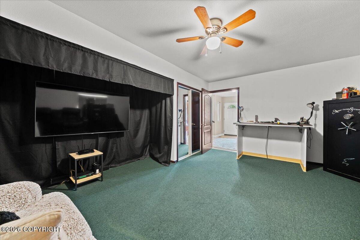 6781 W Leckwold Drive Property Photo 10