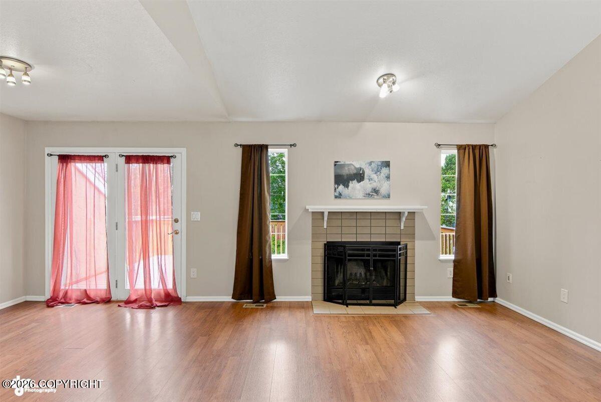 8924 Joy Circle Property Photo 4