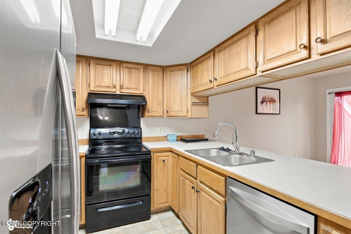 8924 Joy Circle Property Photo 9