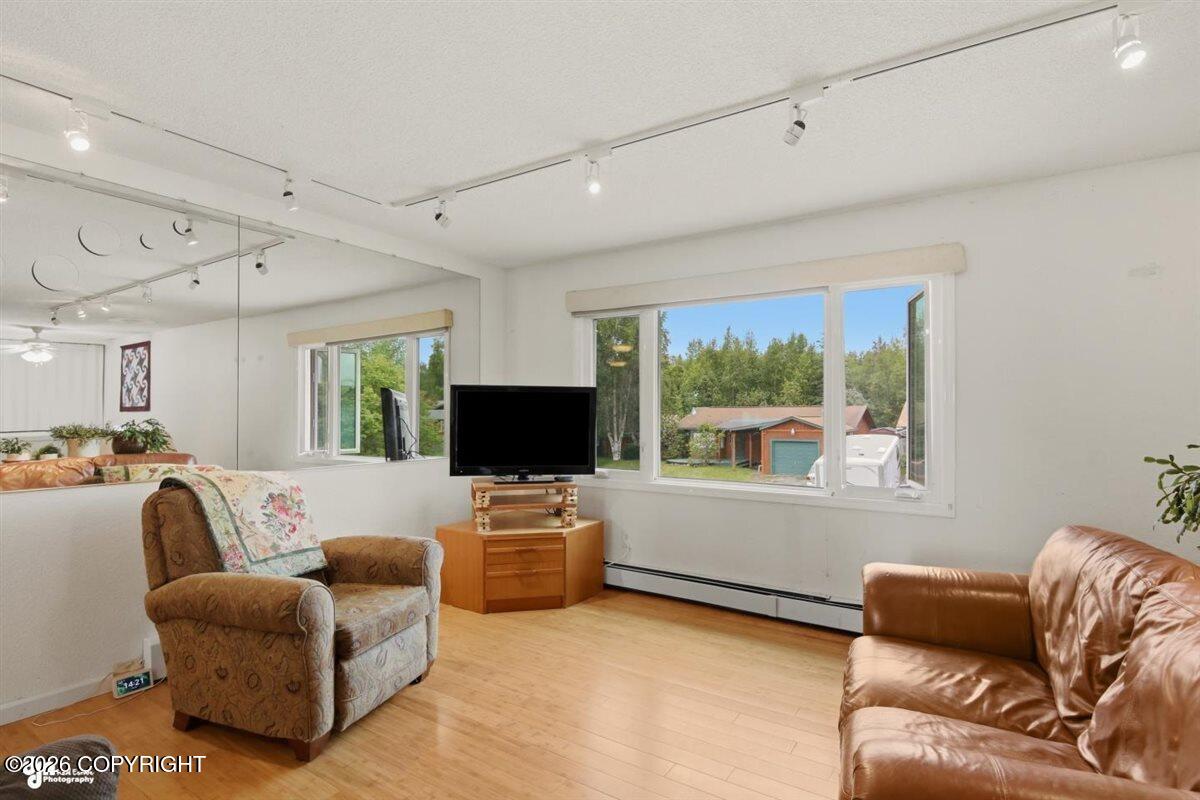 8230 Kip Court Property Photo 4