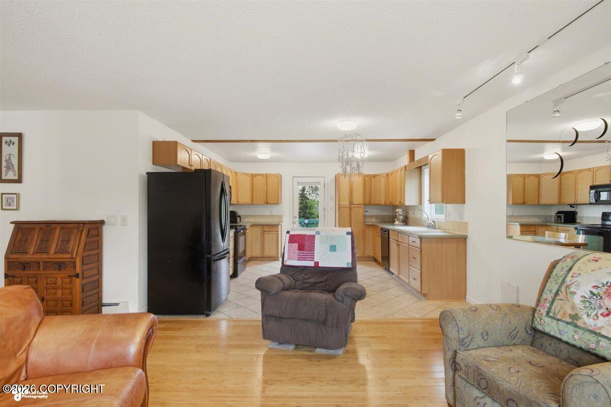 8230 Kip Court Property Photo 6