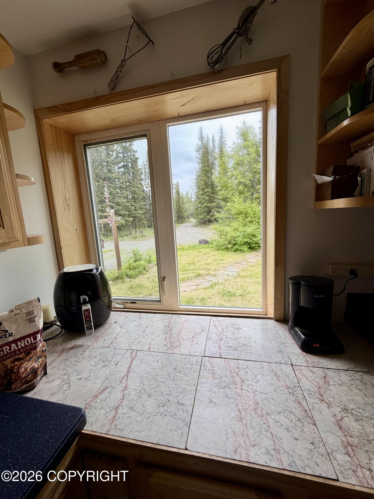 122.5 Tok Cutoff Property Photo 3