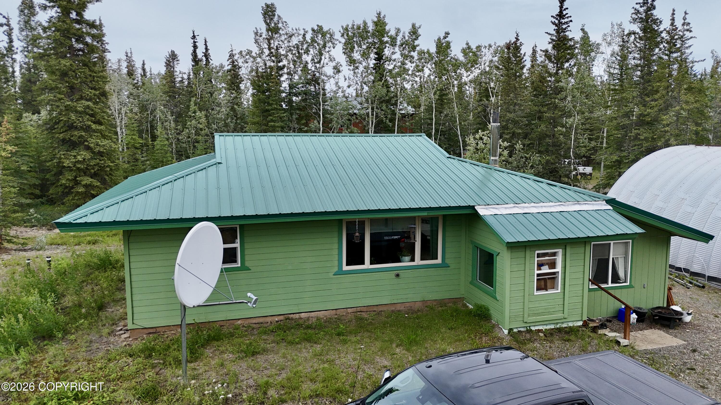 1317.1 Alaska Highway Property Photo 1