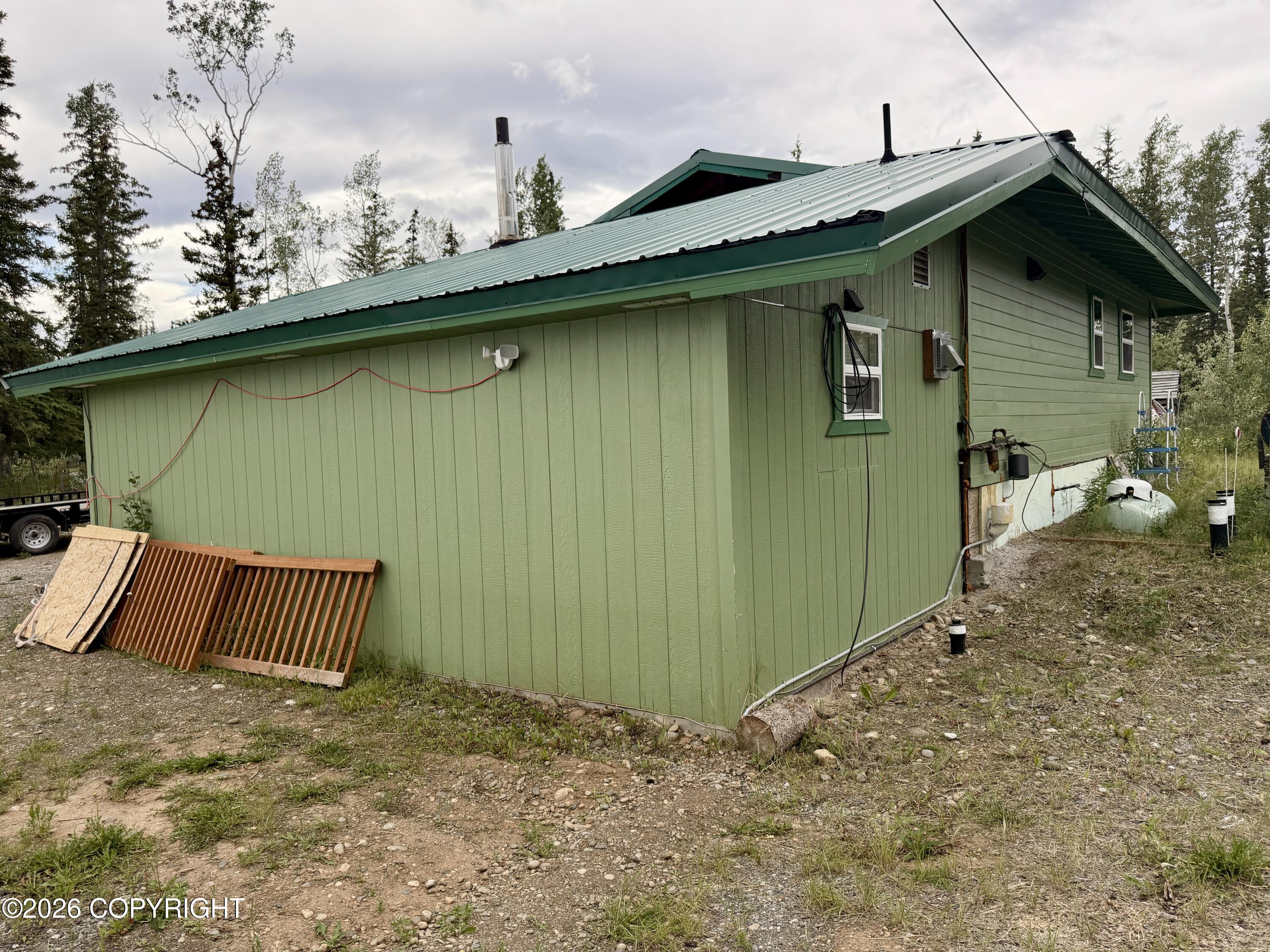 1317.1 Alaska Highway Property Photo 35