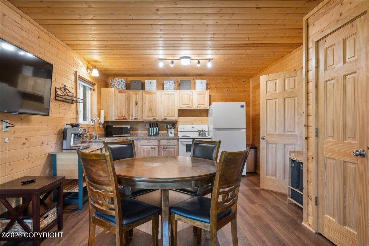 49388 S Muir Road Property Photo 22