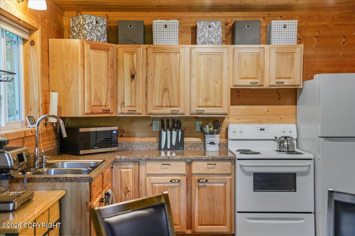 49388 S Muir Road Property Photo 27