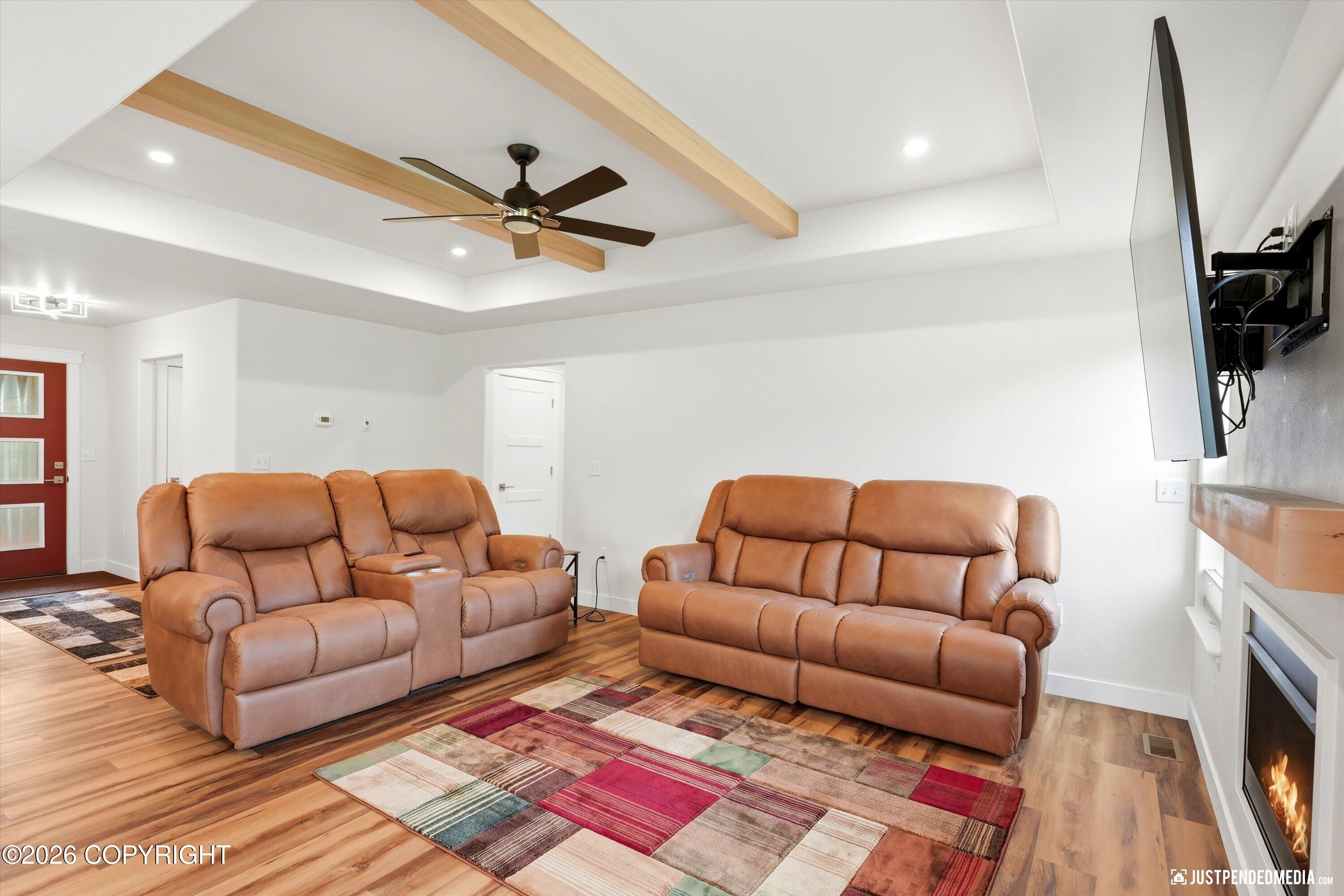 2584 N Midland Avenue Property Photo 11