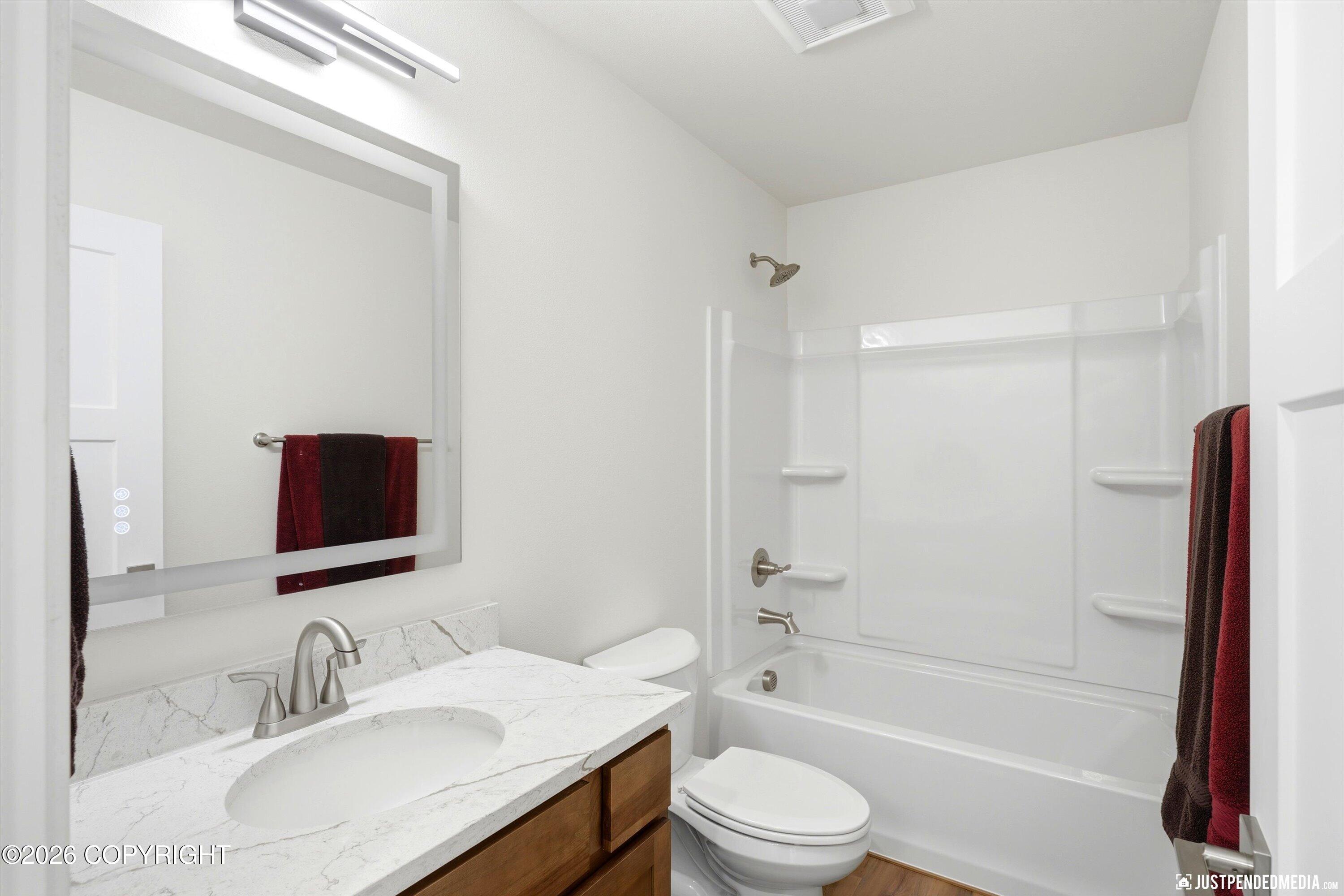 2584 N Midland Avenue Property Photo 25