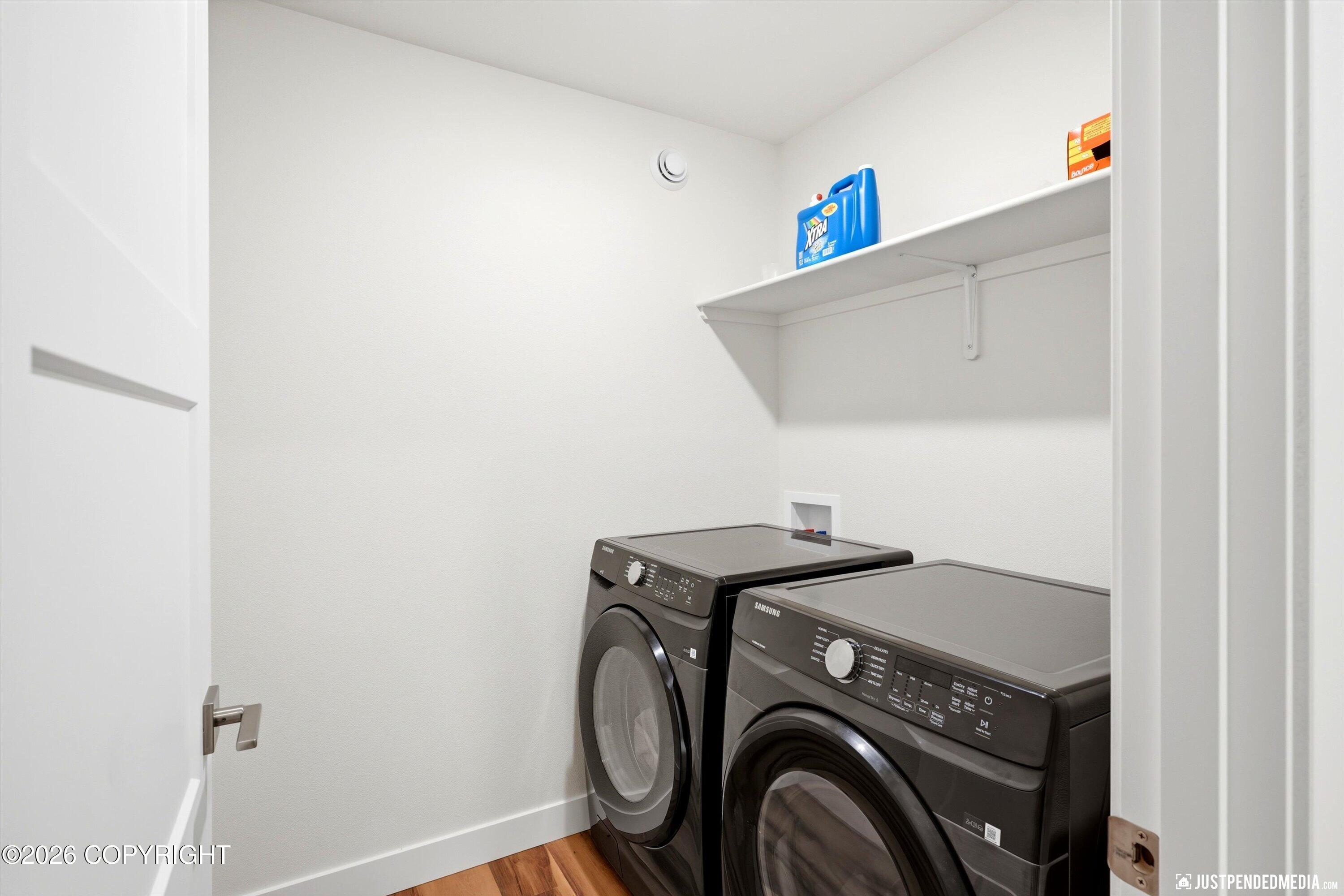 2584 N Midland Avenue Property Photo 28