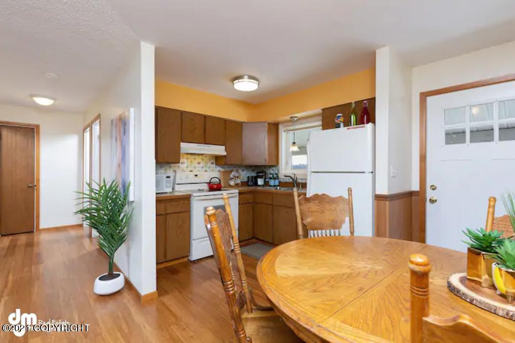 300 Eyak Drive Drive Property Photo 10