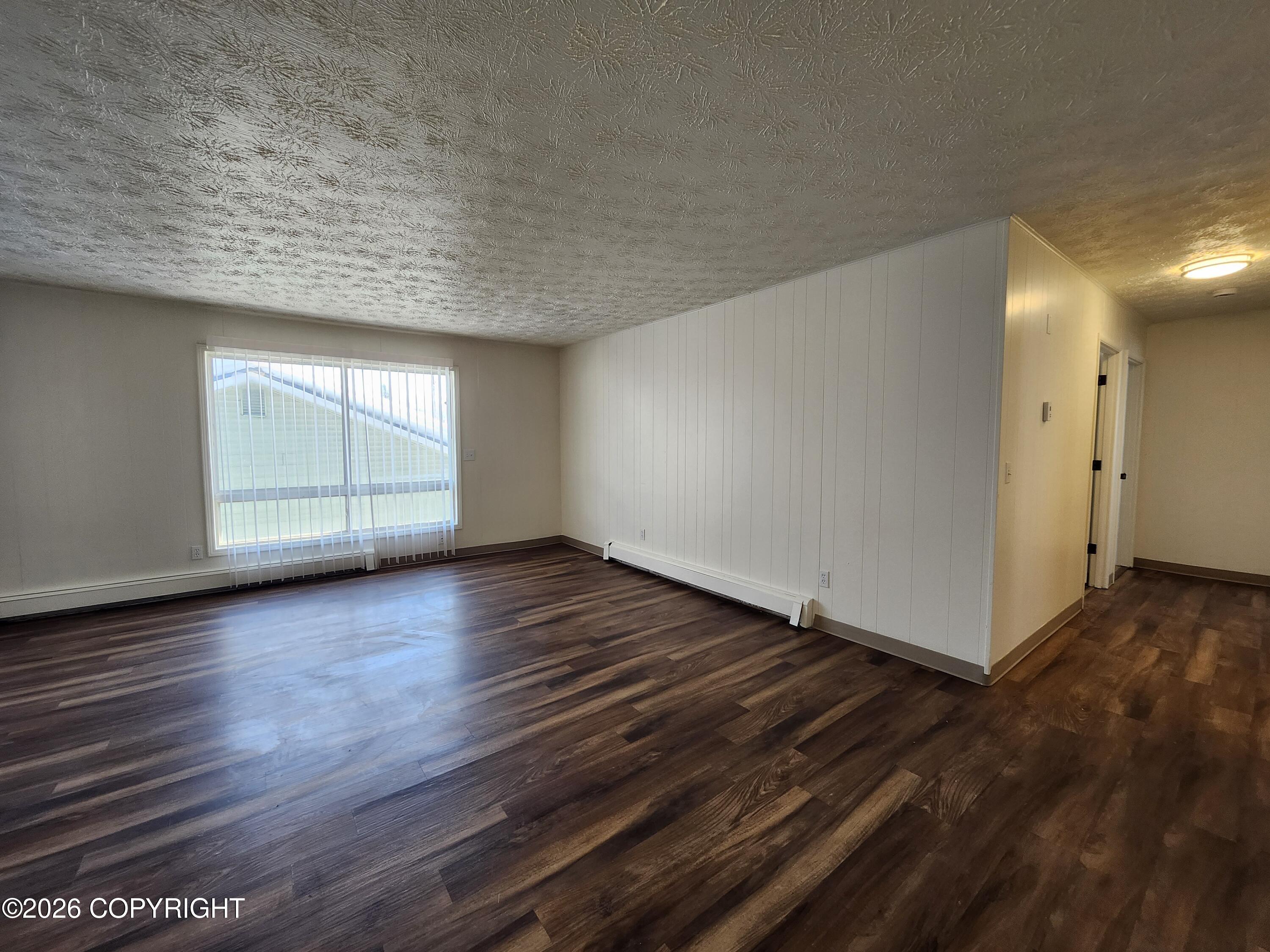 3925 E 9th Avenue Property Photo 15