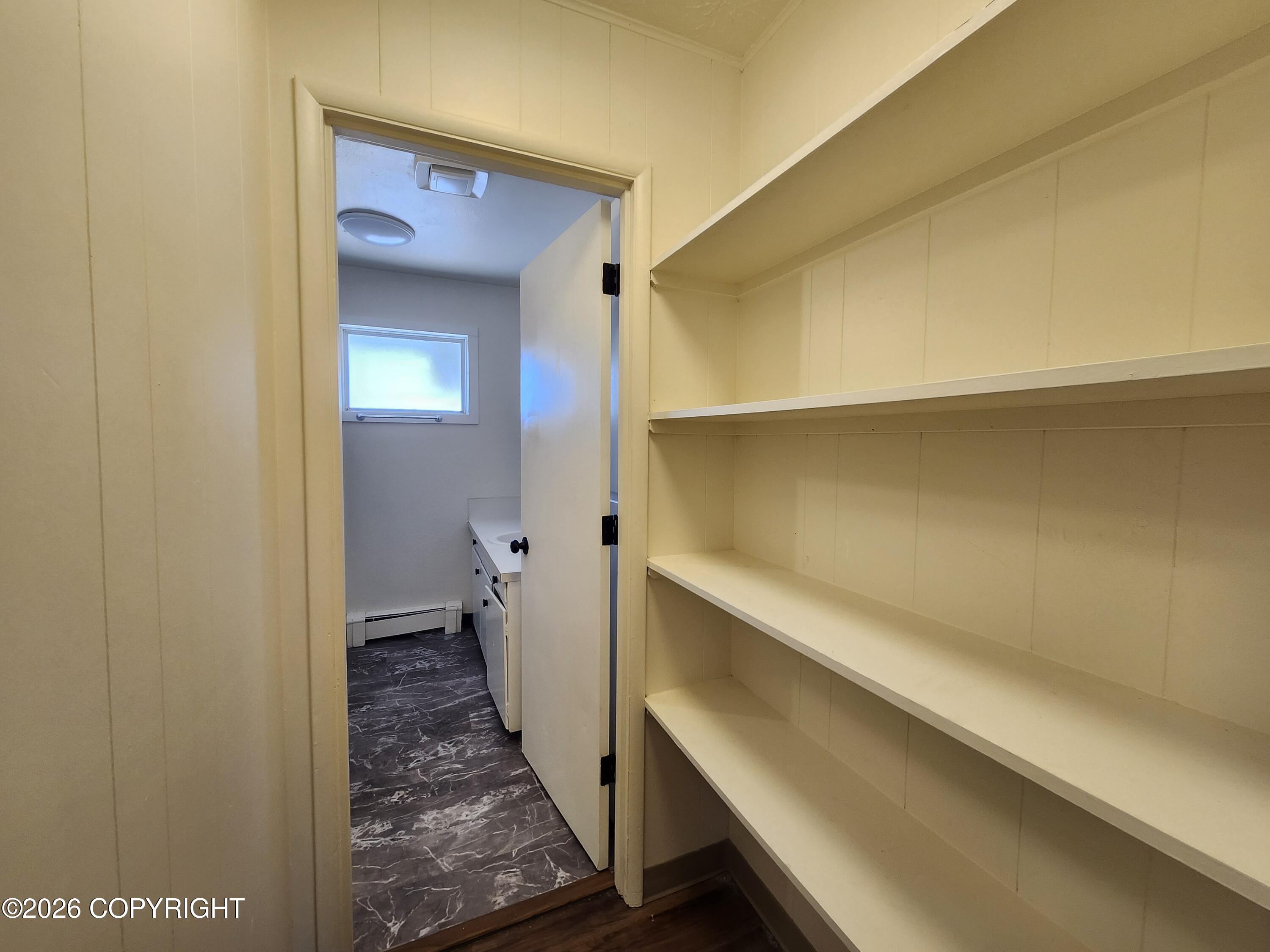 3925 E 9th Avenue Property Photo 20