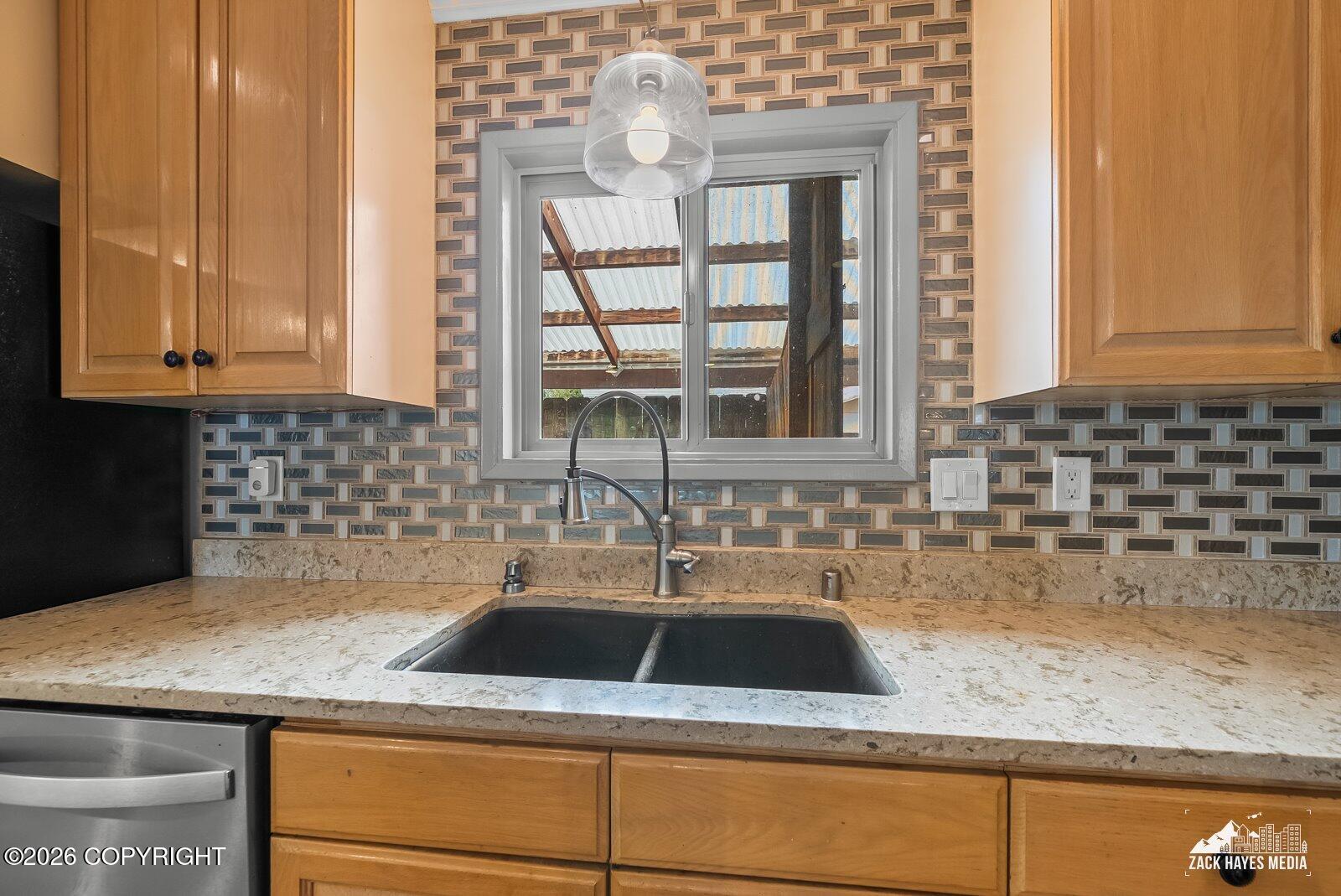 1993 Wickersham Drive Property Photo 4