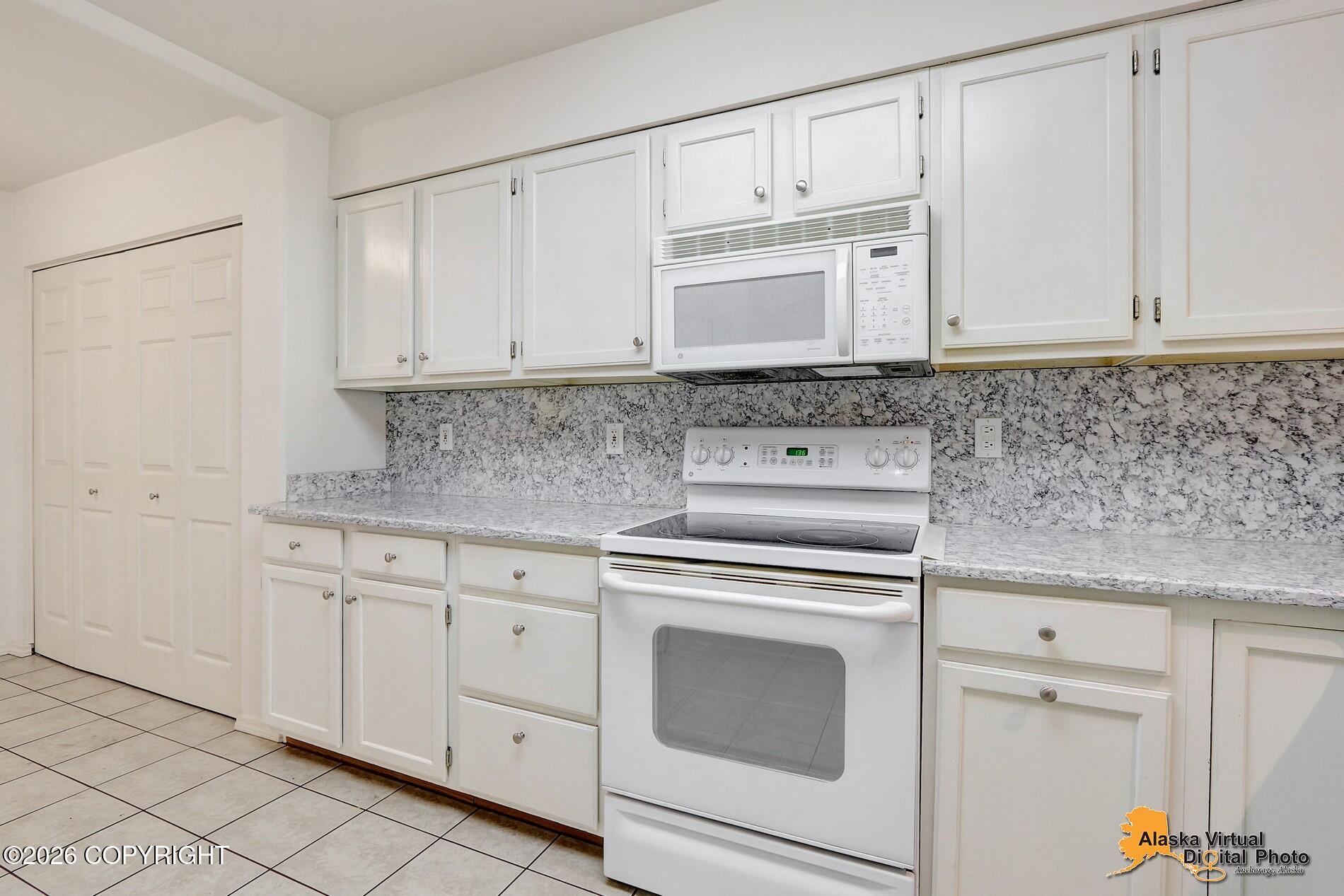 3002 Brittany Place Property Photo 16