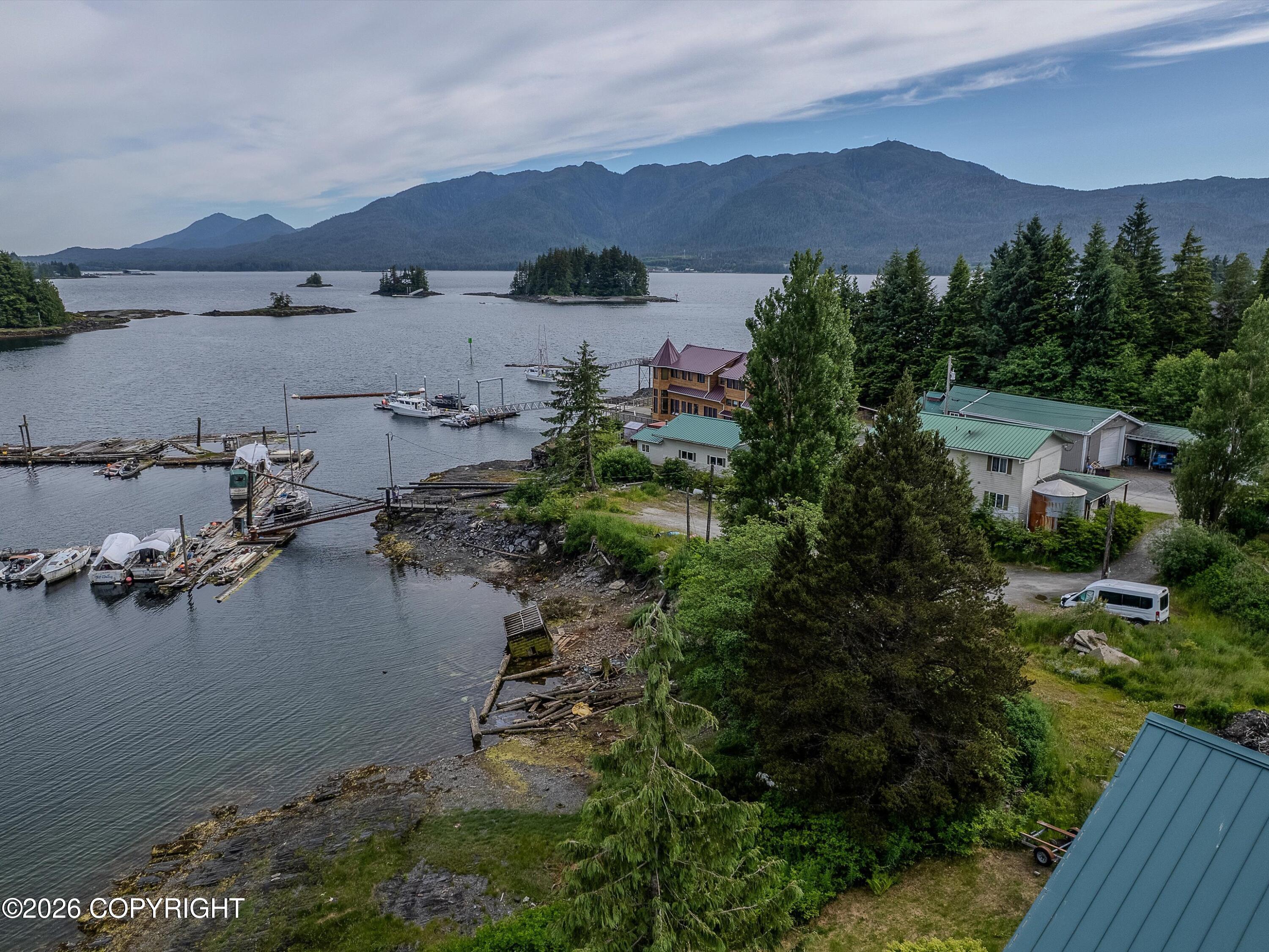 8229 N Tongass Highway Property Photo 9