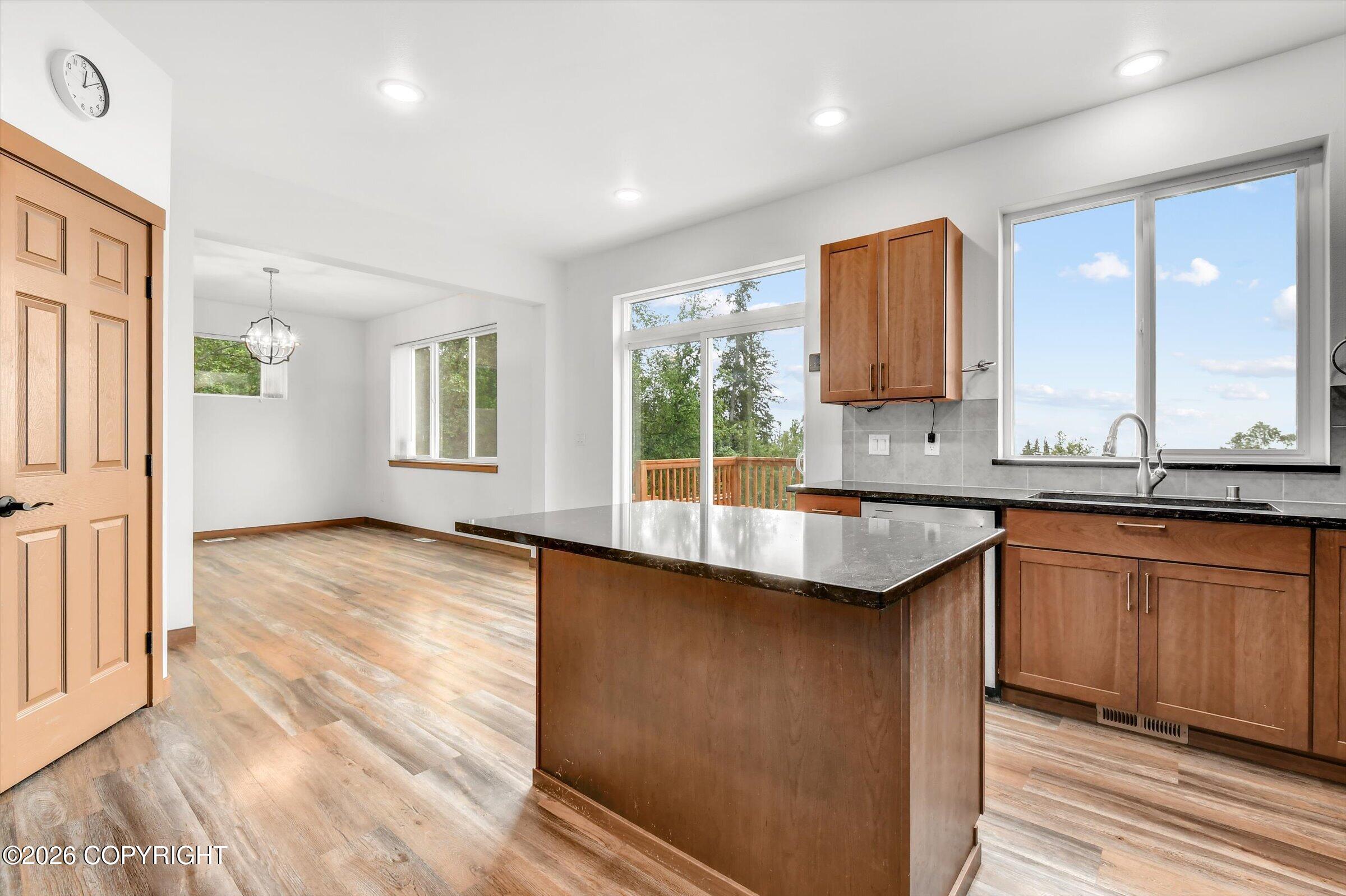 5912 Potter Valley Road Property Photo 16