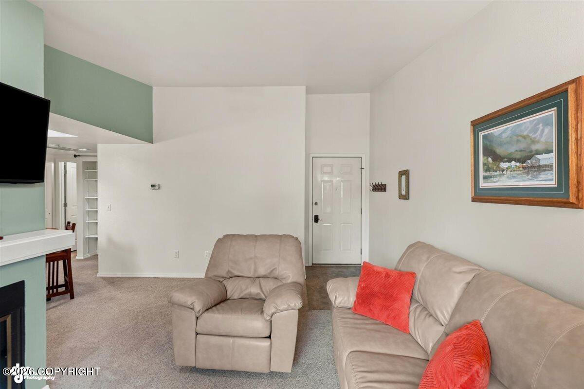 480 E 56th Avenue #6g Property Photo 4
