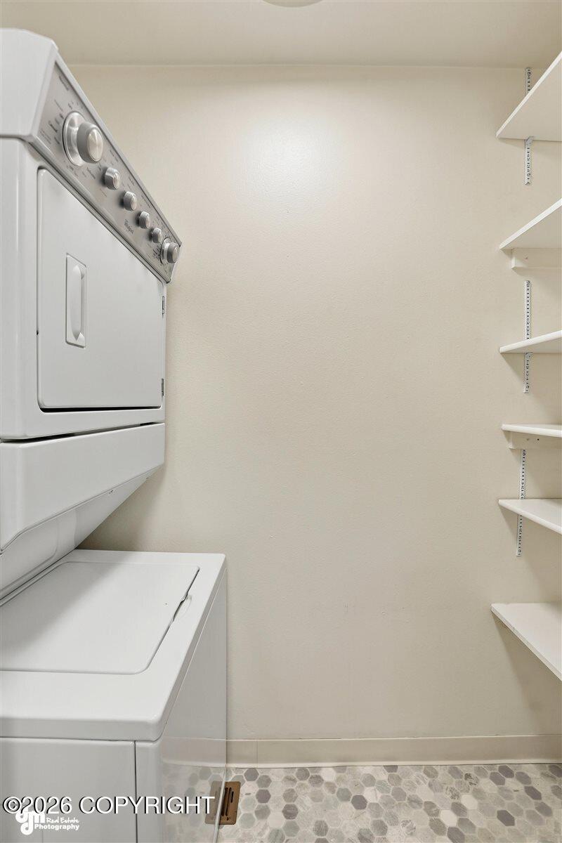 480 E 56th Avenue #6g Property Photo 14