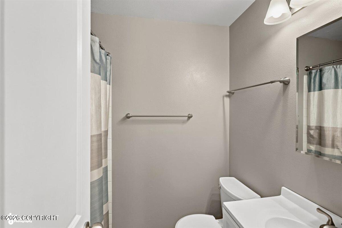 480 E 56th Avenue #6g Property Photo 27