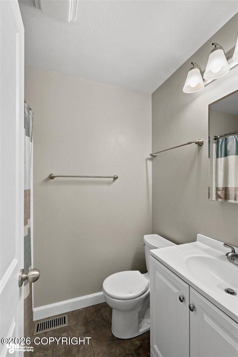 480 E 56th Avenue #6g Property Photo 28