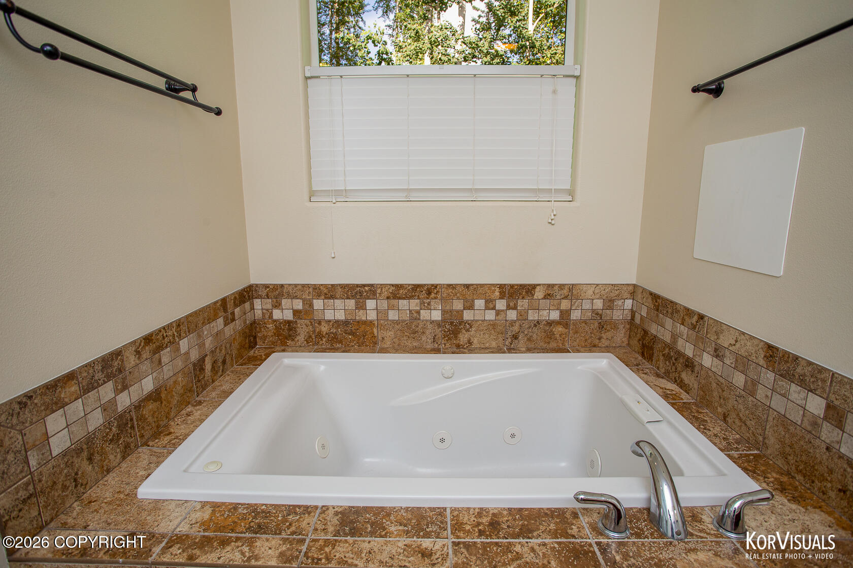 2101 S Countrywood Drive Property Photo 19