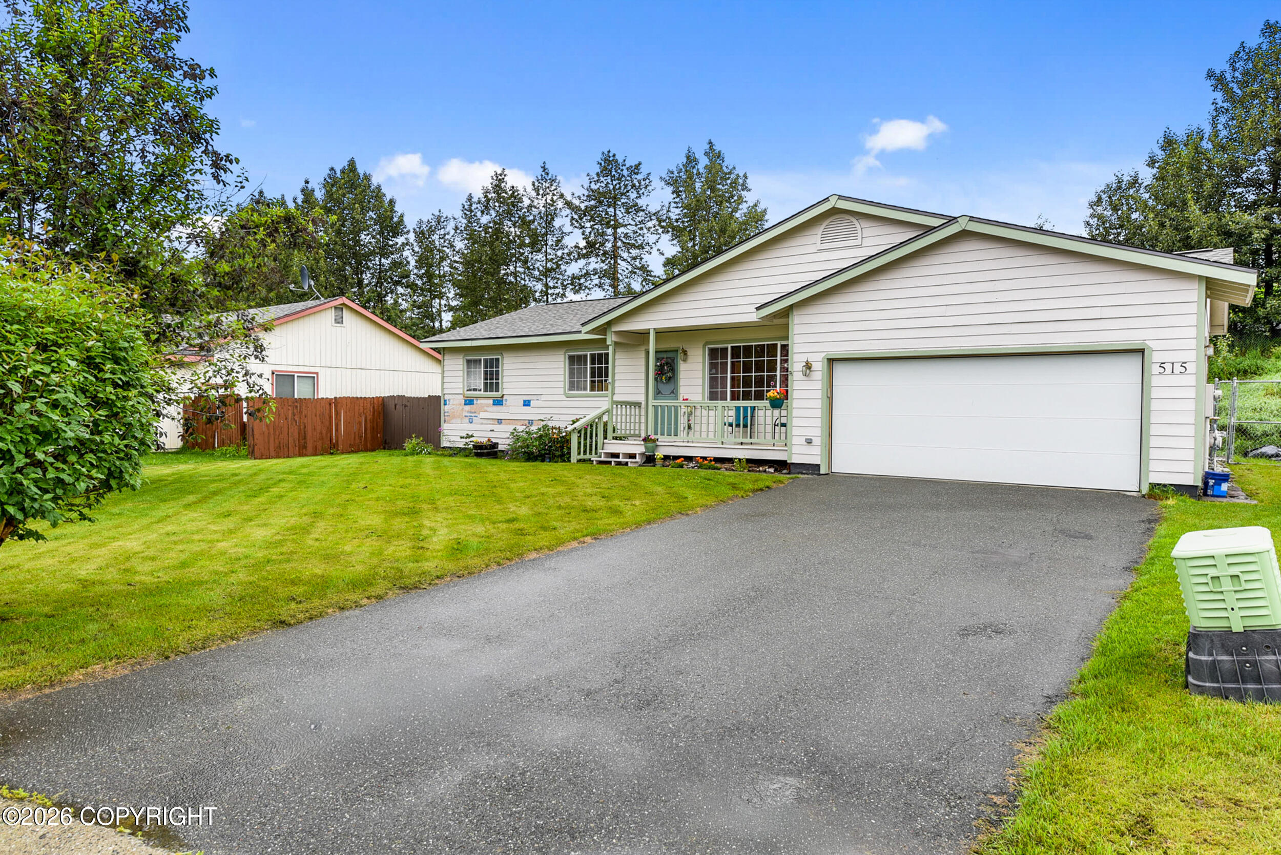 515 W Coville Lane Property Photo 1