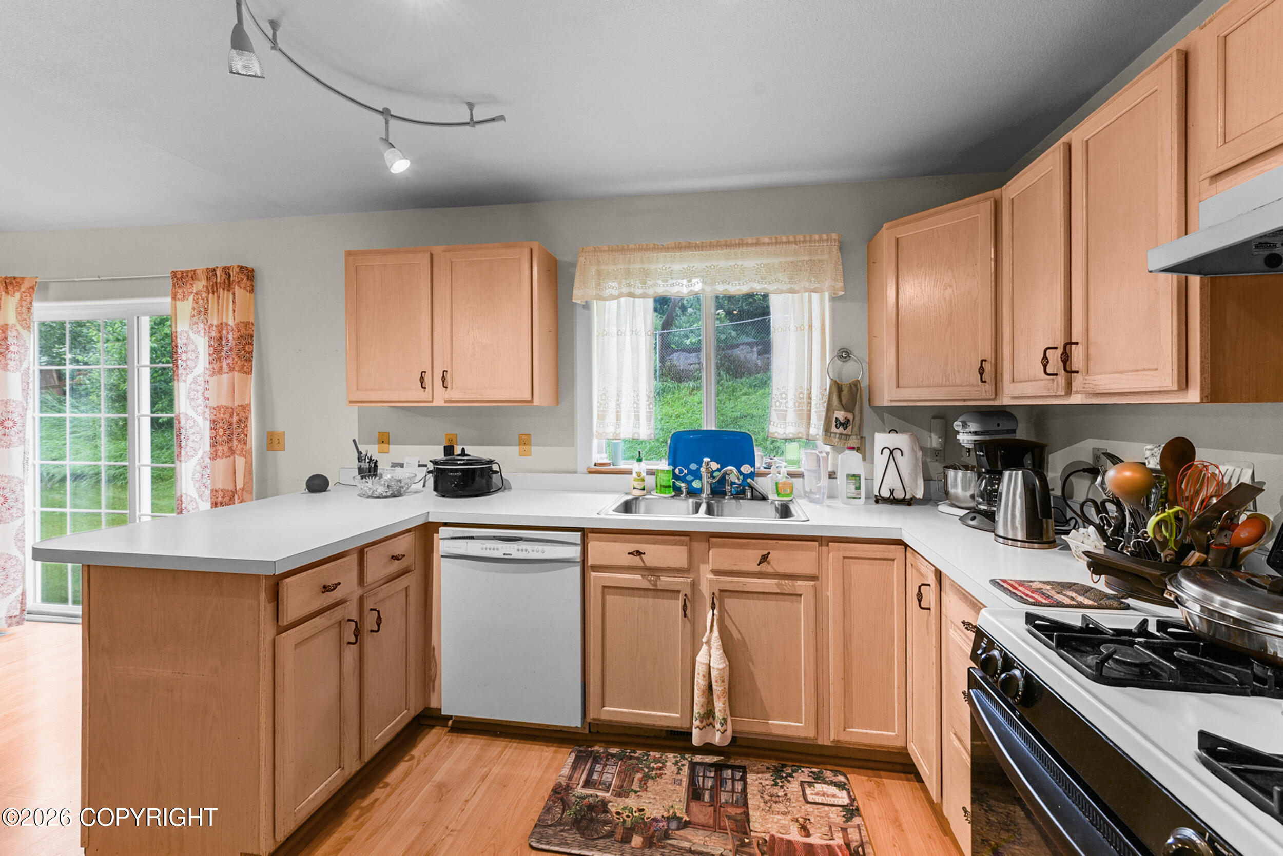 515 W Coville Lane Property Photo 10