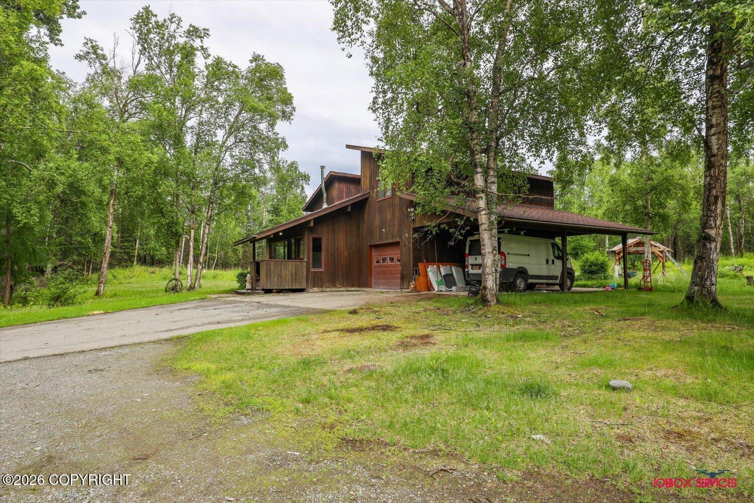 2755 N Holly Way Property Photo 5